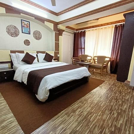 Kalpataru Hometel 孟买 外观 照片