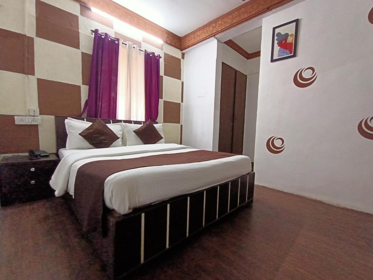 Kalpataru Hometel 孟买 外观 照片