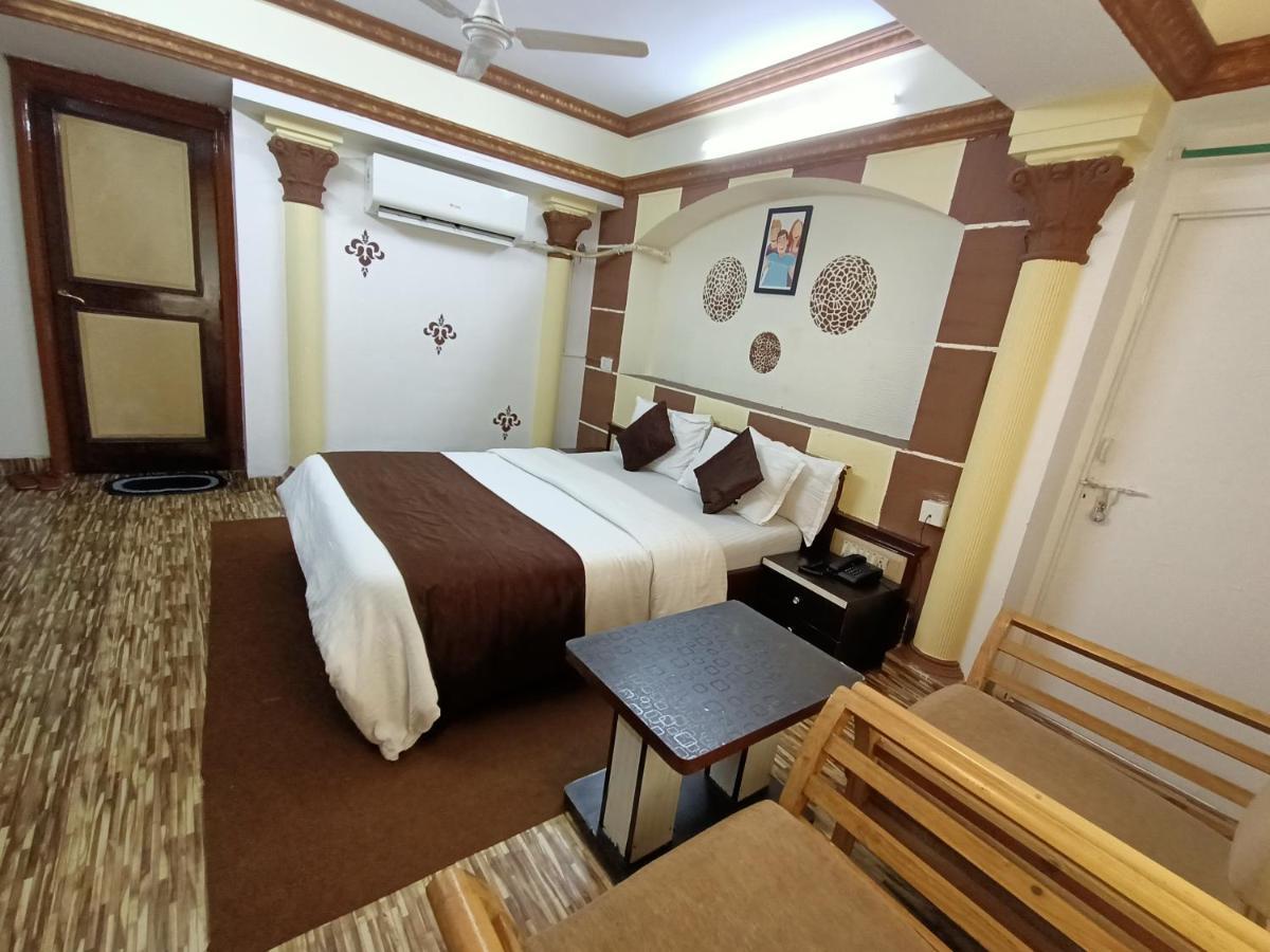 Kalpataru Hometel 孟买 外观 照片
